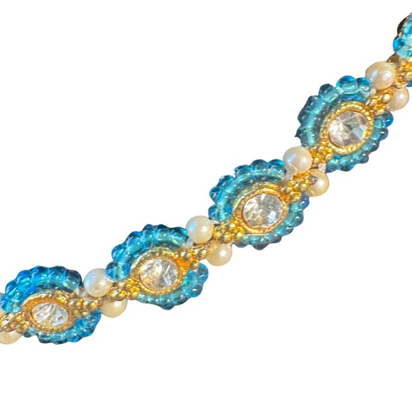 Seed Bead, pearl and rhinestone Necklace - Picture 2 of 7